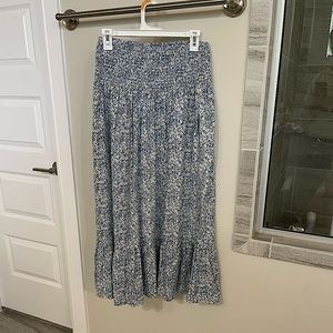 Universal thread maxi skirt
